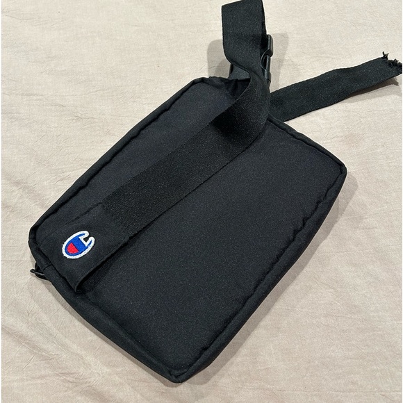 Champion Fanny Pack - Picture 4 of 5